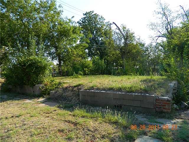 1st image of 1008 N Francis