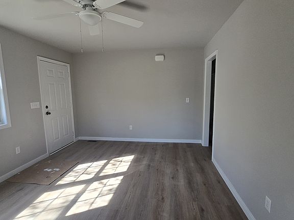 2nd image of 15615 Allen Dr