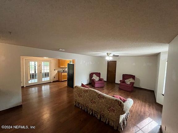 4th image of 4197 COTTON Lane