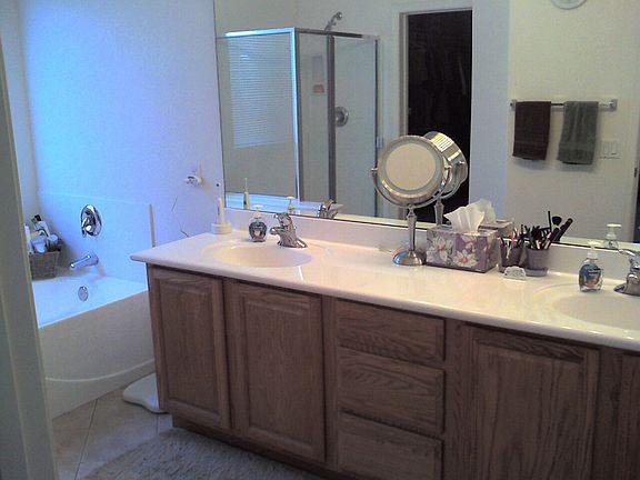 Separate Tub & Shower - Double Sink