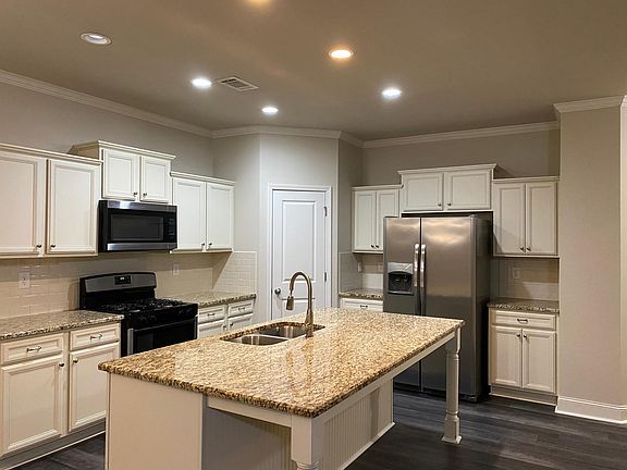3rd image of 2115 Wheylon Dr