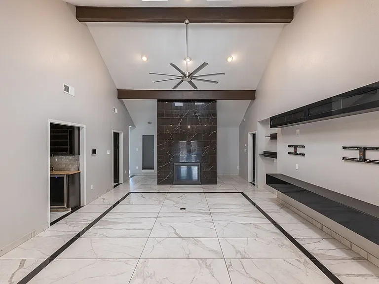 46 Augusta Dr — Photo 10