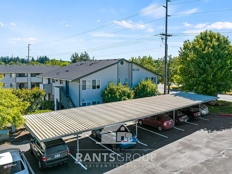 Yelm Creek Apartments — Photo 11