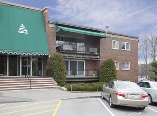 1208 Greendale Ave APT 210, Needham, MA 02492