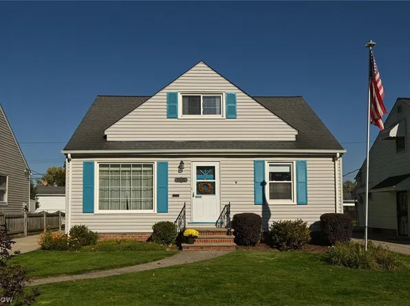 13665 Hathaway Rd, Garfield Heights, OH 44125