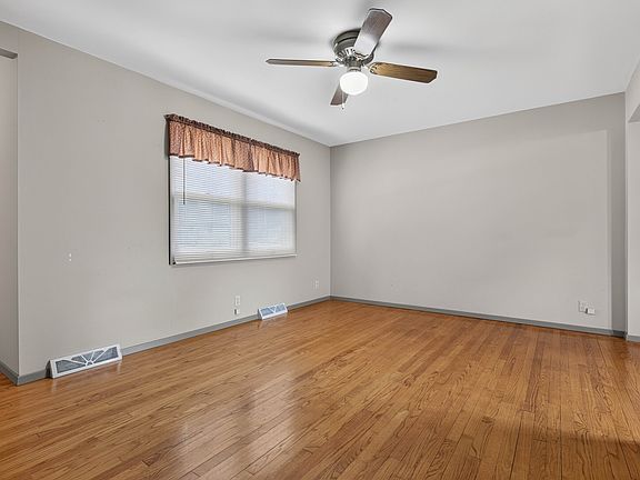 4th image of 209 A St