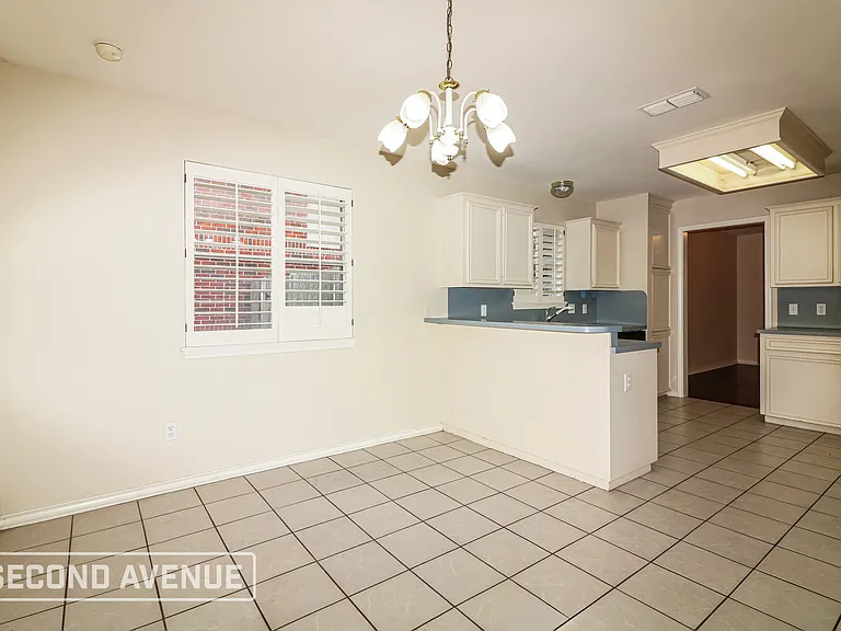 5105 Lethaby Dr — Photo 9