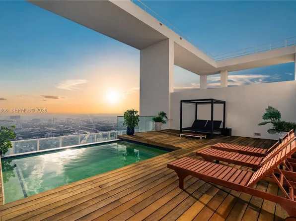 1040 Biscayne Blvd #Penthouse 4607, Miami, FL 33132