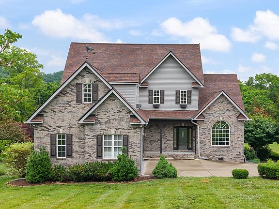 2nd image of 2216 Twin Peaks Ct