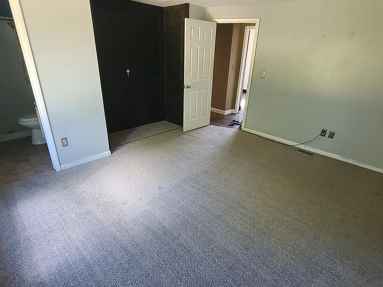 9820 Aylesworth Ln — Photo 21