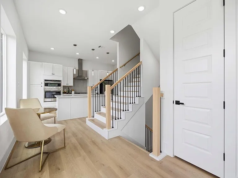 3103 Lelia St #B — Photo 8