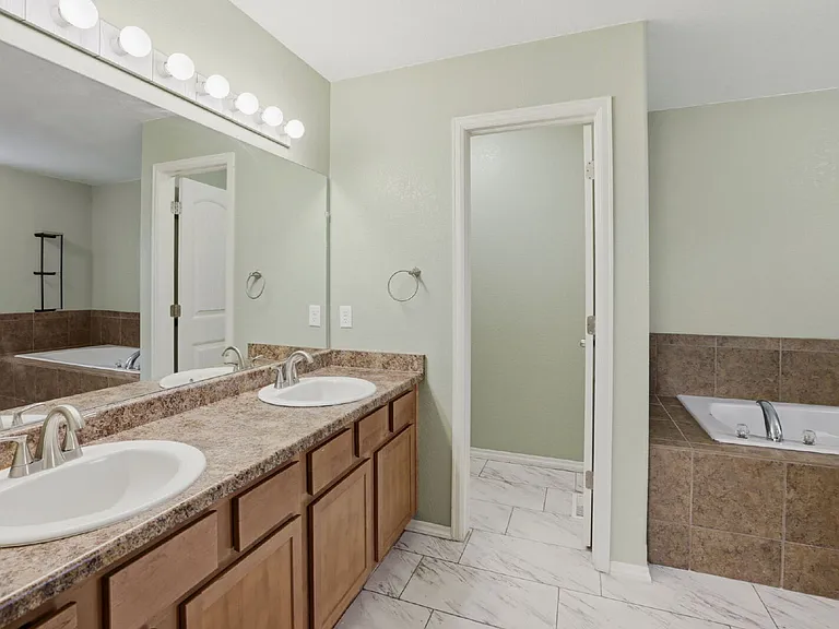 3734 Saguaro Cir — Photo 24