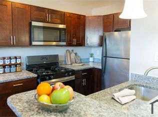 2865 Edgecombe Cir N APT D, Baltimore, MD 21215
