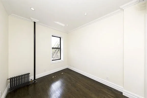 Rented by Avenues Real Estate | media 19