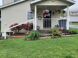 901 Donoughe St, Gallitzin, PA 16641