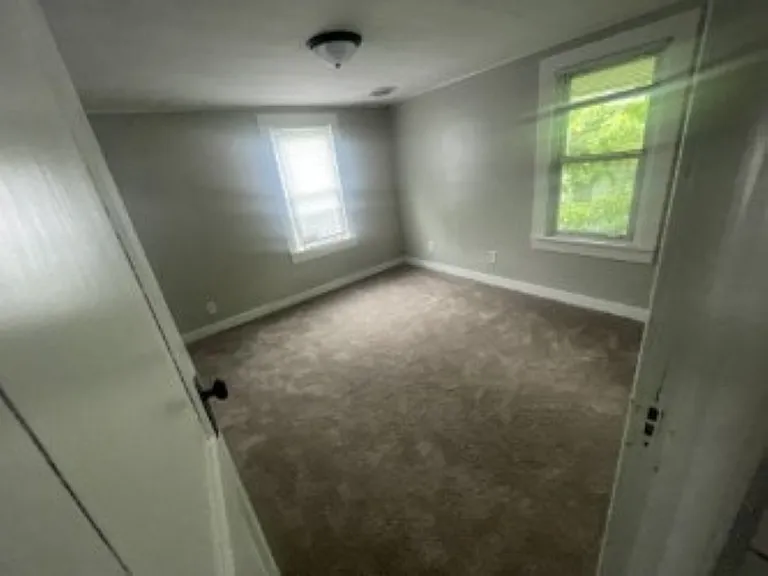 987 Hazel Ave — Photo 11