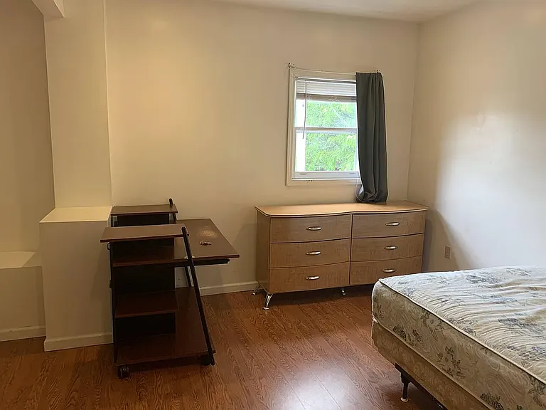 23 Seminary Ave — Photo 23