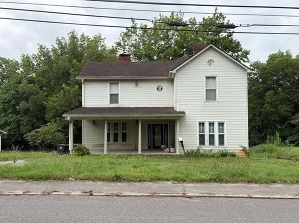 136 S Jackson St, Athens, TN 37303