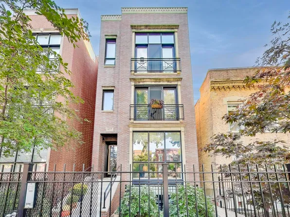 857 N Hermitage Ave #2, Chicago, IL 60622