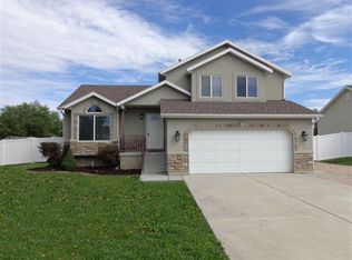 2968 W 2025 N, Clinton, UT 84015