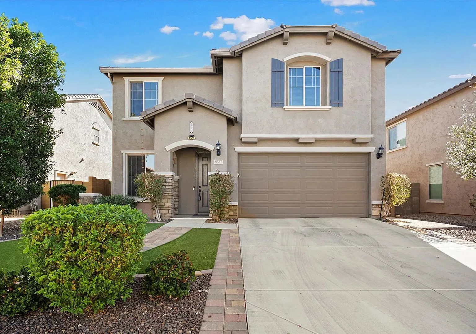 Spacious 4BR House in Peoria — Photo 1
