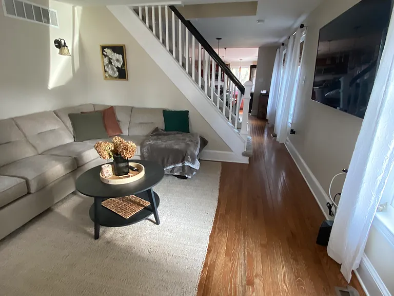 130 E Marshall Ave — Photo 9