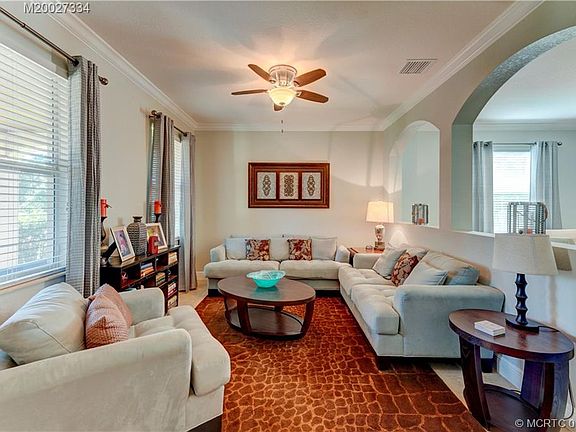 5th image of 106 NE Abaca Way