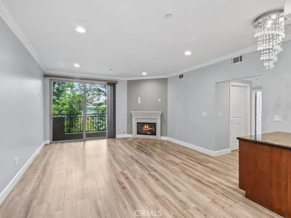 11280 La Maida St Unit 303, North Hollywood, CA 91601