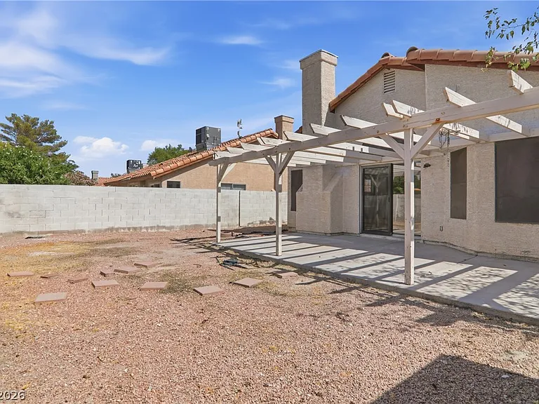 6224 Caprino Ave — Photo 31