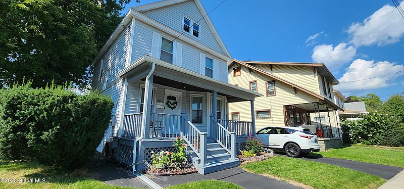 2nd image of 1845 Oneida Street