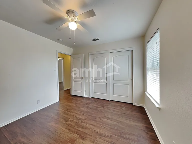 6702 Sandy Point Dr — Photo 20
