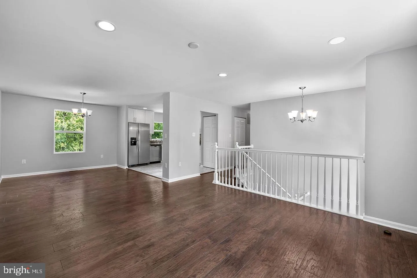 5 bed, 3.0 bath, 1162 sqft, $3,600 — Photo 4