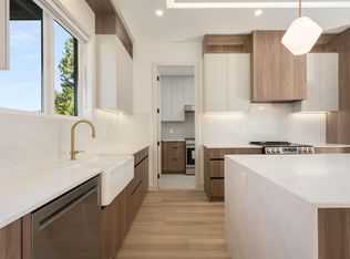 14755 111a Ave, Surrey, BC V3R 2E2