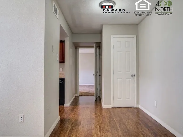 400 N Cedar Ave — Photo 16