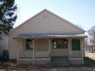 201 Walnut St, Lapaz, IN 46537