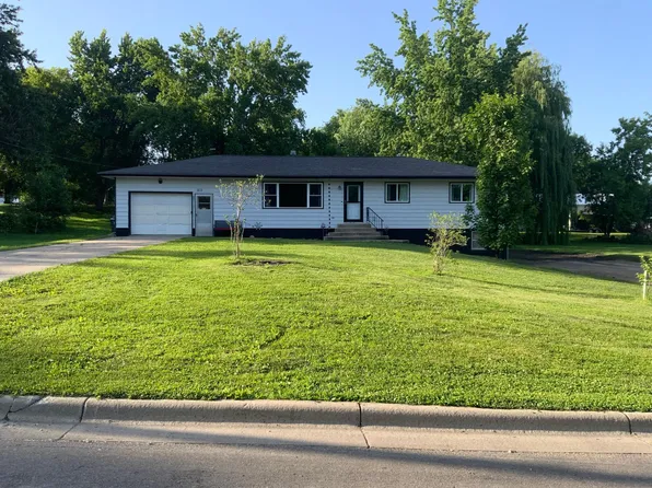 511 2nd St S, Watkins, MN 55389