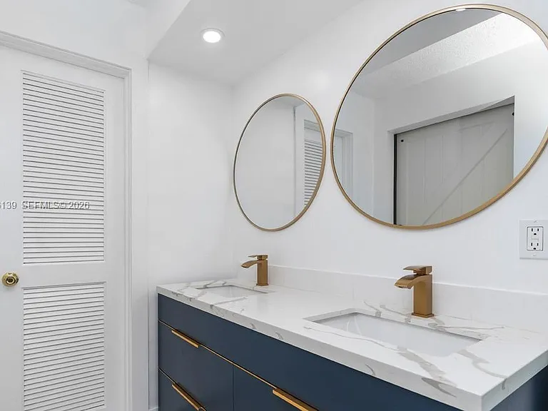825 Egret Cir #110 — Photo 17