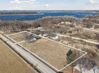 1046 150th Ave, Knoxville, IA 50138