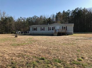 1417 Rocky Ford Rd, Blackstone, VA 23930