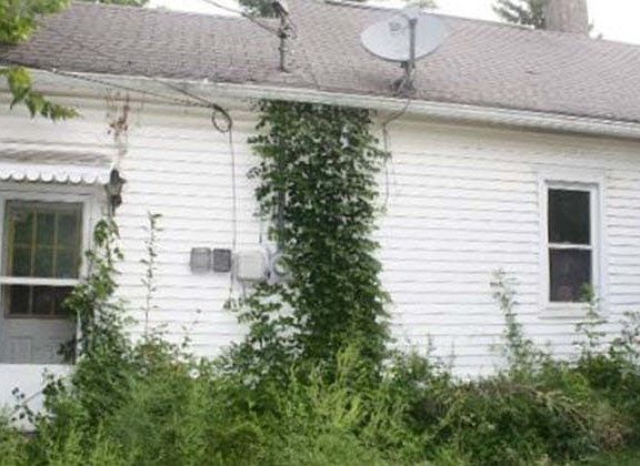 2nd image of 2025 Vermont Ave