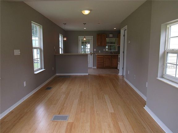 3rd image of 1510 NE 55th St