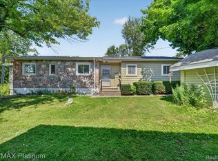 7043 Big Trail Rd, Holly, MI 48442