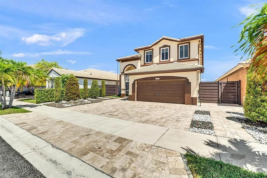 16237 SW 44th Ter