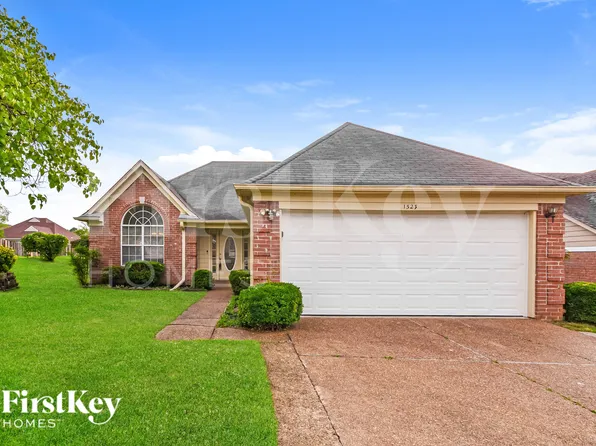 1523 Beringer Dr, Cordova, TN 38018