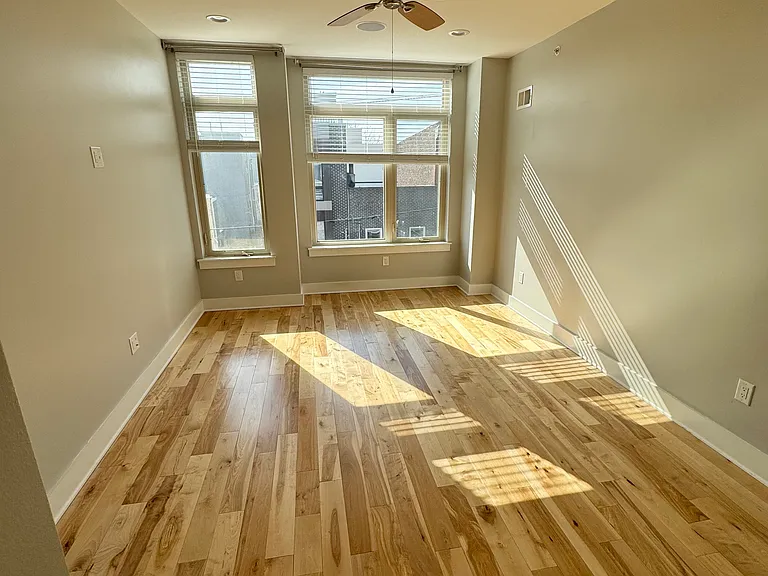 1235 S 27th St — Photo 15