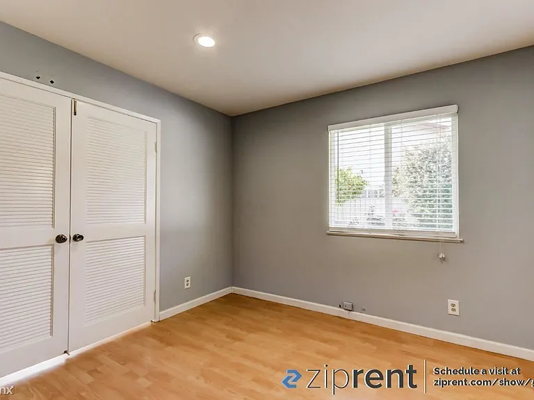 4548 Donalbain Cir — Photo 3