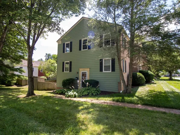 2701 Chelsea Ct, Blacksburg, VA 24060