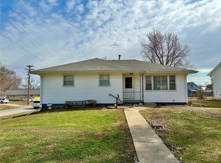 916 Normal St, Trenton, MO 64683