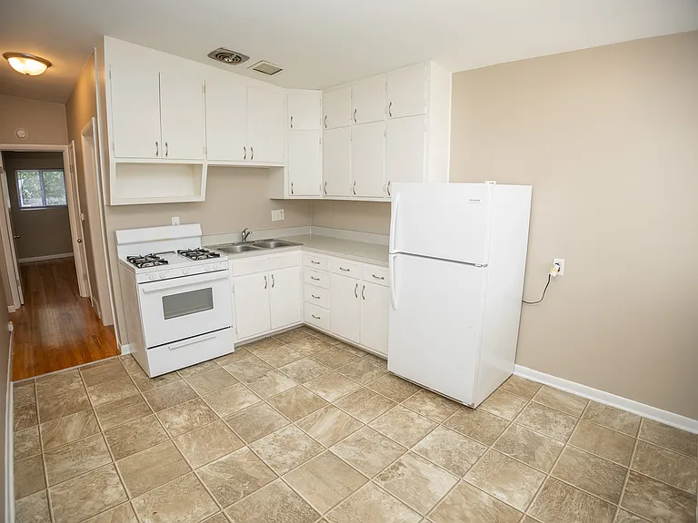 1502 Ridgewood Dr #B — Photo 8