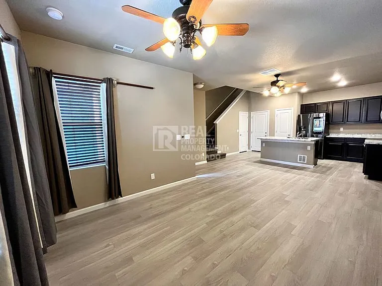 5321 Mountain Vista Hts — Photo 2